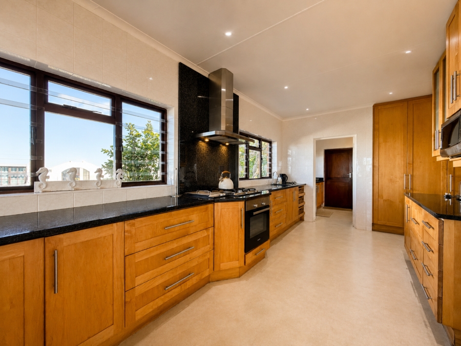 4 Bedroom Property for Sale in Lower Robberg Western Cape